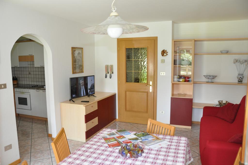 Casa Guido E Laura Apartamento Pozza di Fassa Exterior foto