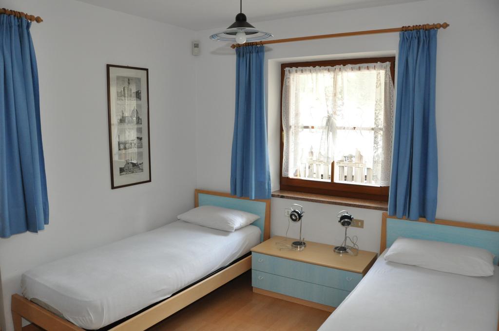 Casa Guido E Laura Apartamento Pozza di Fassa Exterior foto